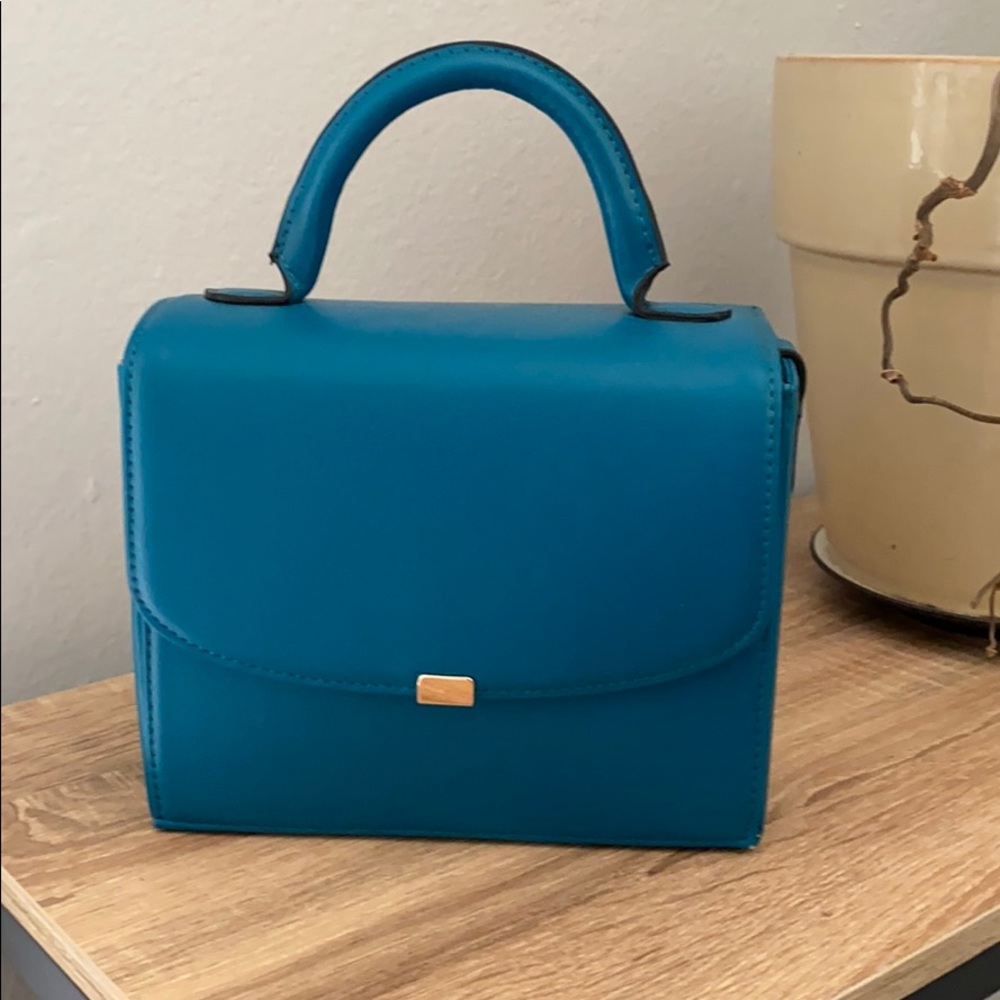 A New Day Modern Structure Bag!